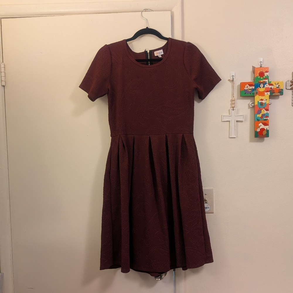 Elegant Burgundy Short Sleeve Dress